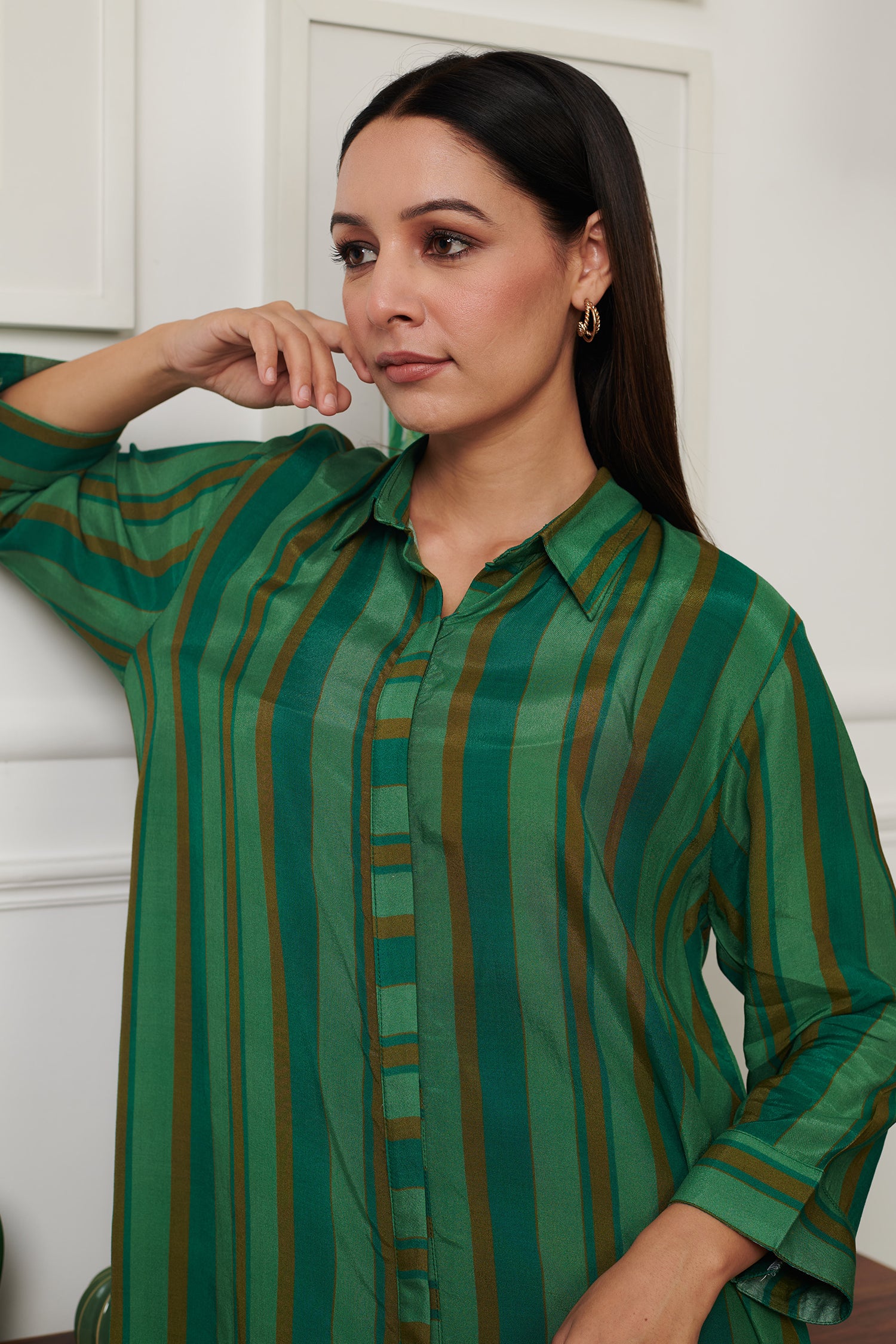 Green Cotton Silk Print Bar Stripe Mania Collar Neck Kurta With Pant