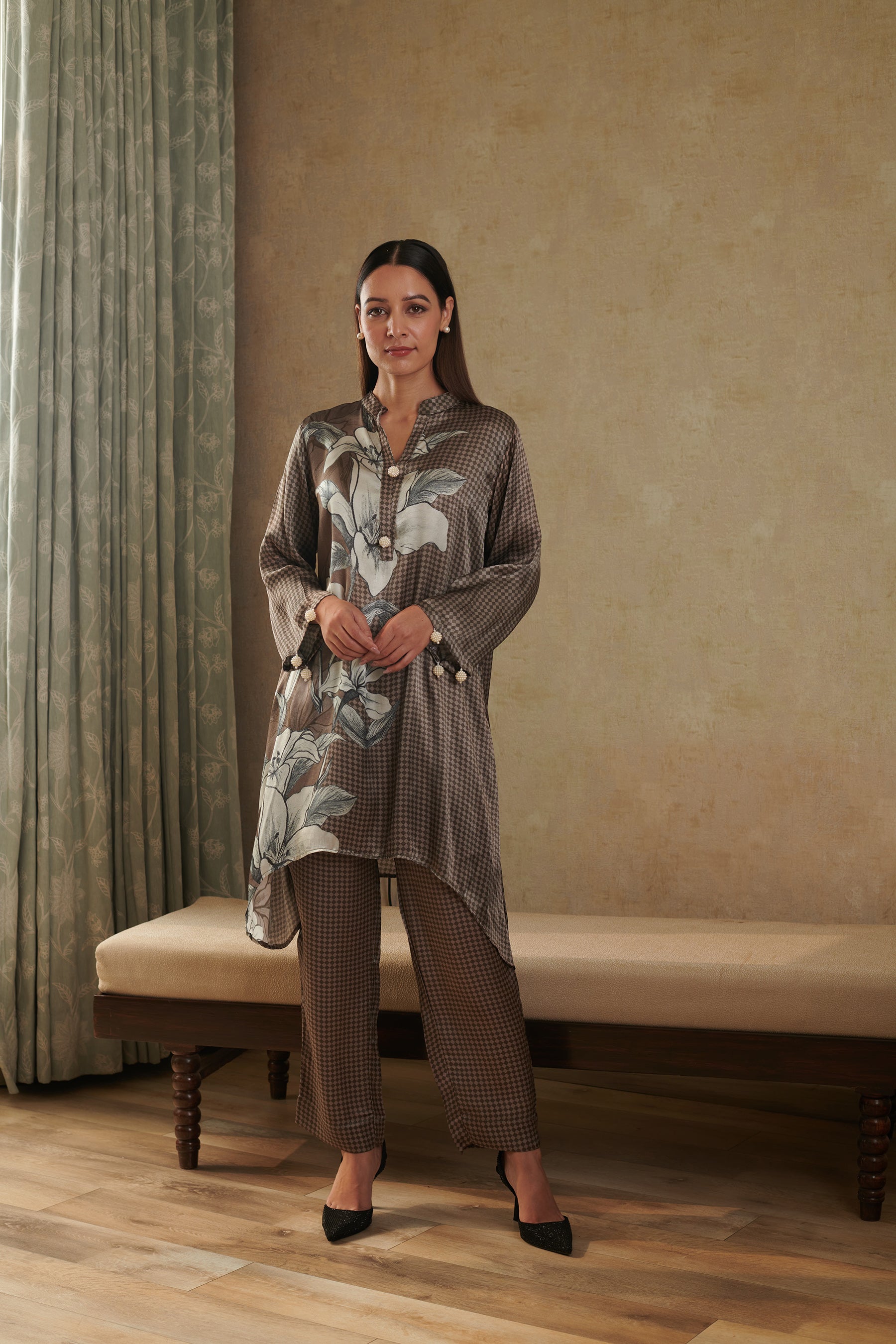 Satin co-ord set With a stole