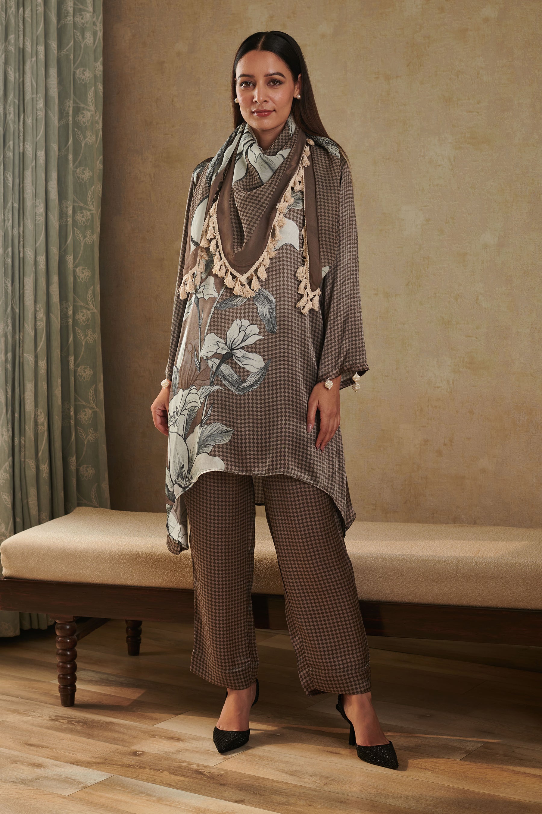 Satin co-ord set With a stole