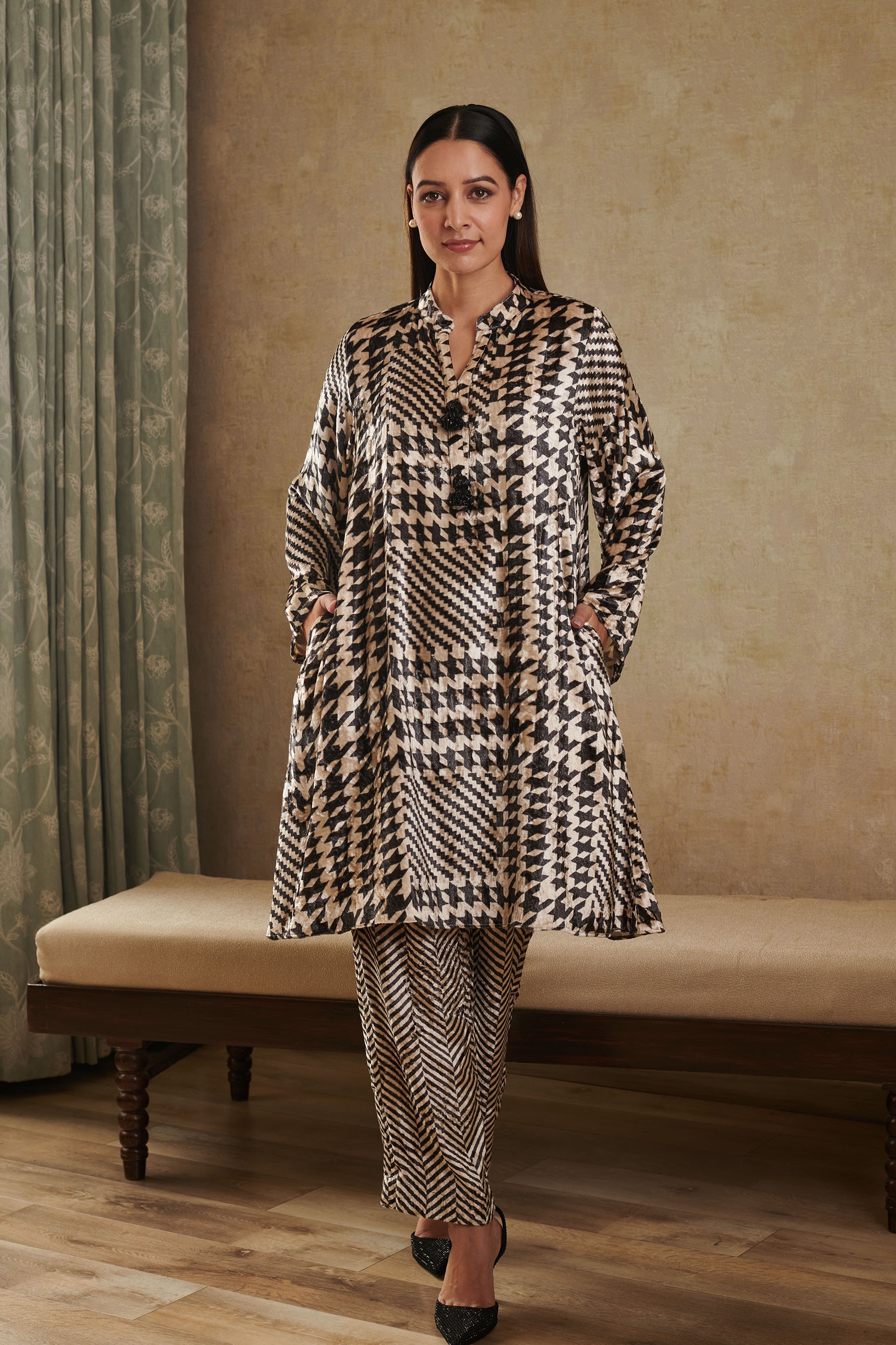 Velvet co-ord set with a stole