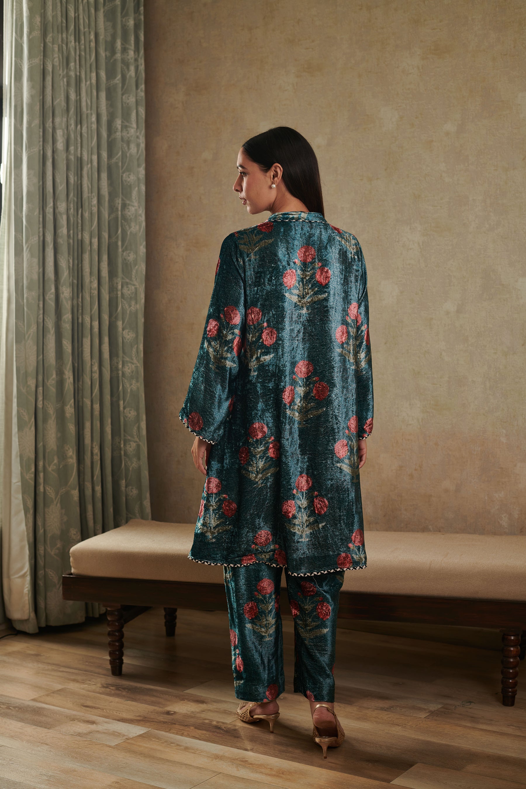 Velvet co-ord set with a dupatta