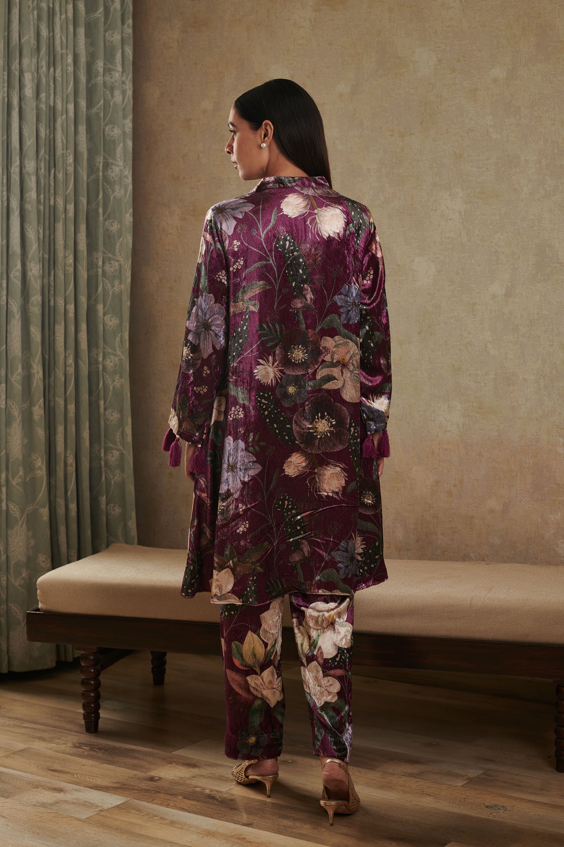Velvet co-ord set with stole