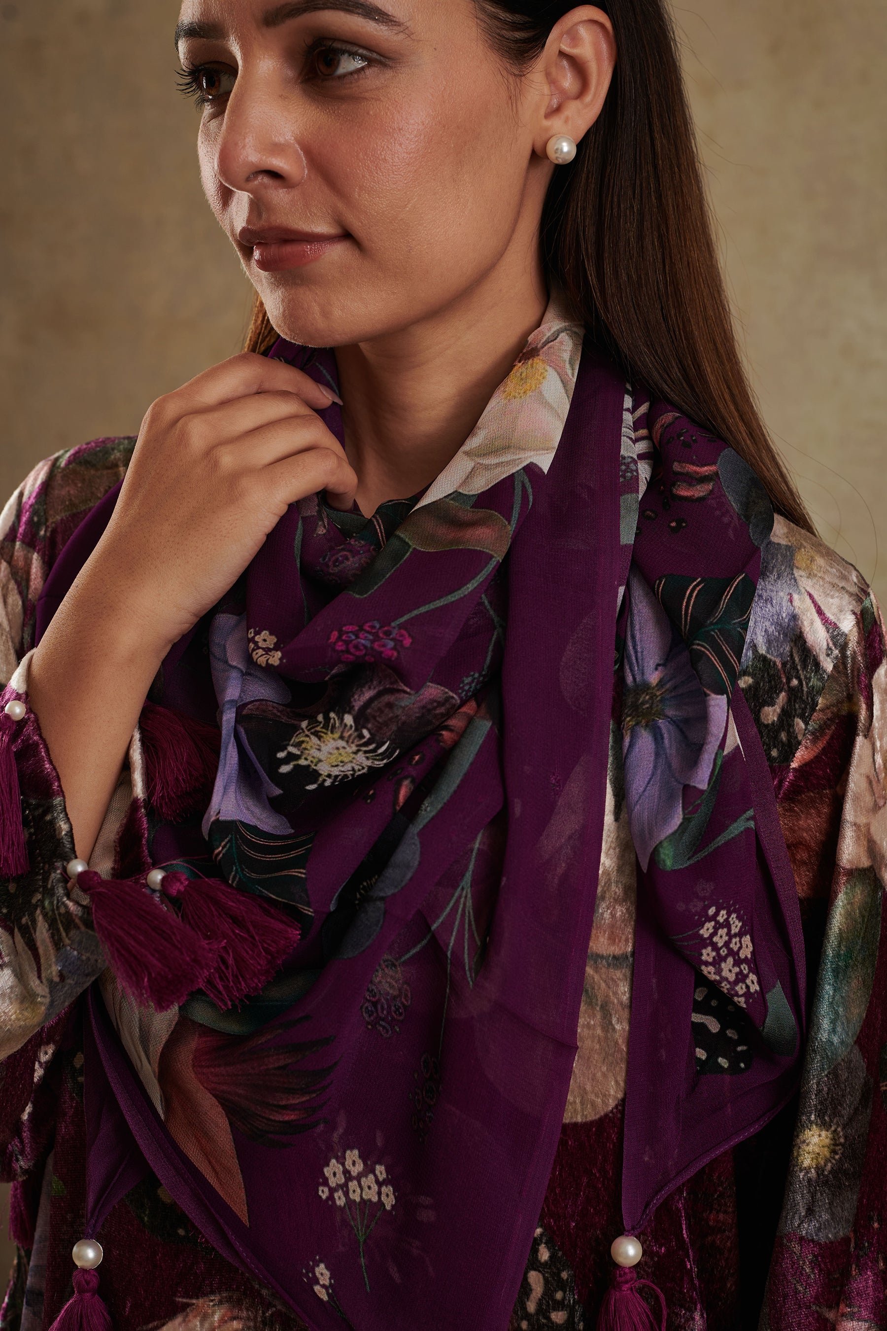 Velvet co-ord set with stole
