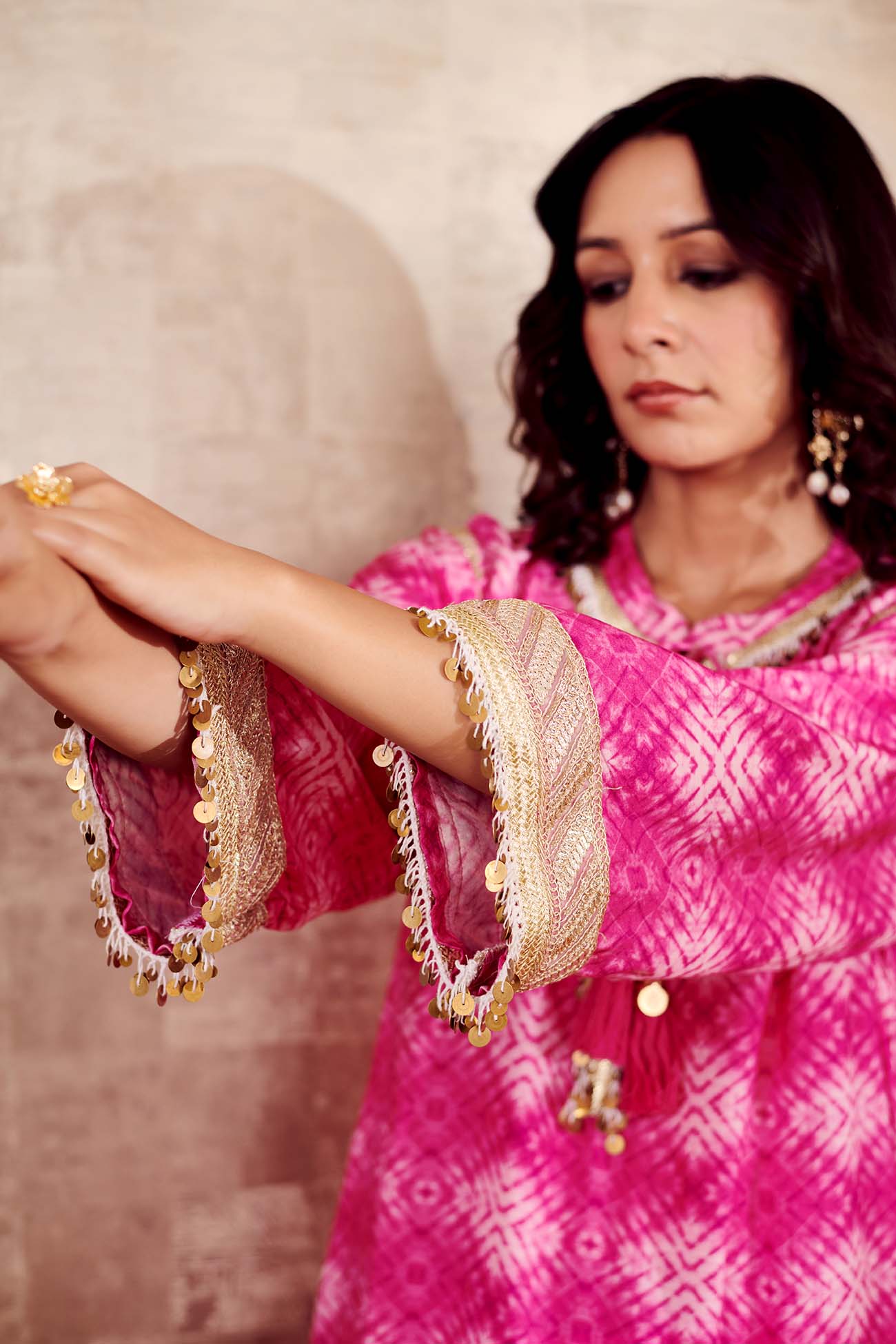 Pink Cotton Silk Printed Geometric Round Embroidered Kurta And Pant Set