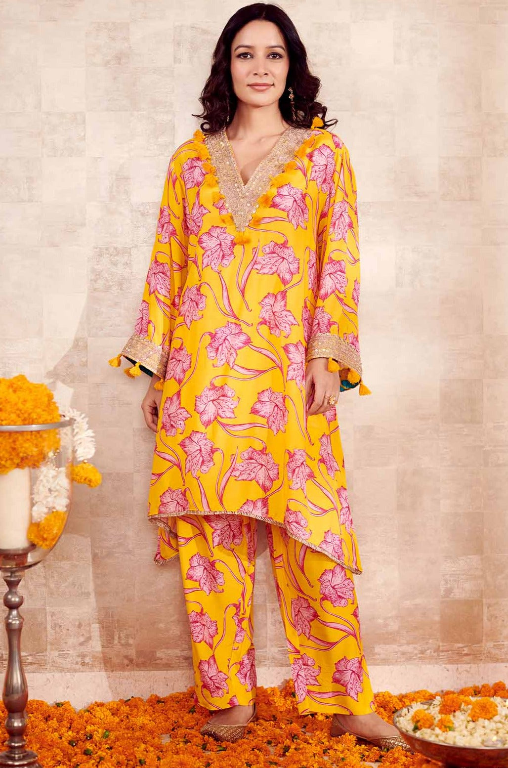 Yellow Cotton Silk Printed Floral V Neck Kurta And Pant Set