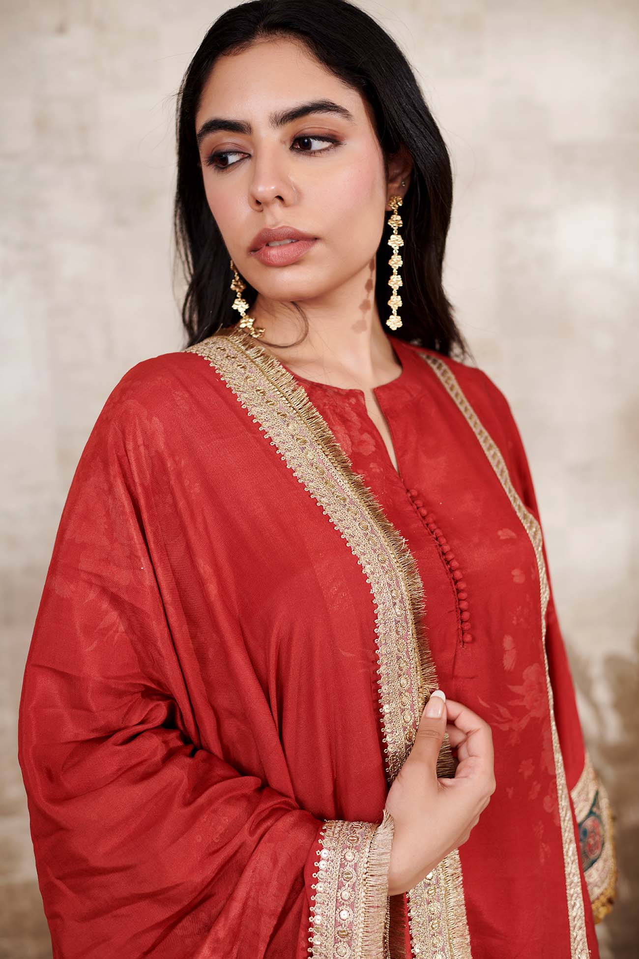 Red Cotton Silk Embroidered Thread Notched Kurta Pant Set