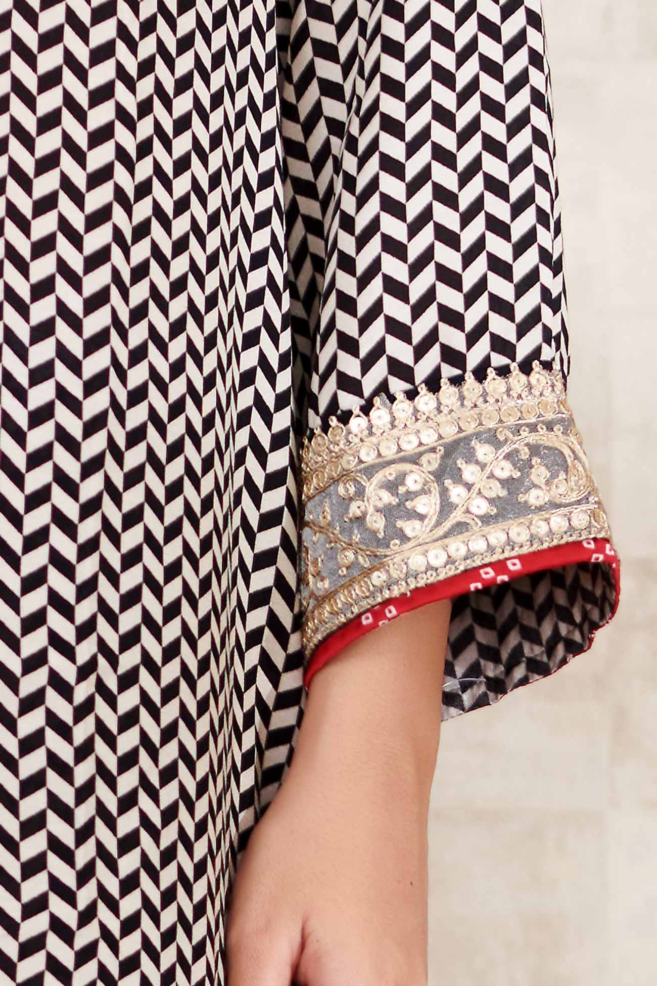 Black Cotton Silk Print Chevron Vector V Neck Kurta Pant Set