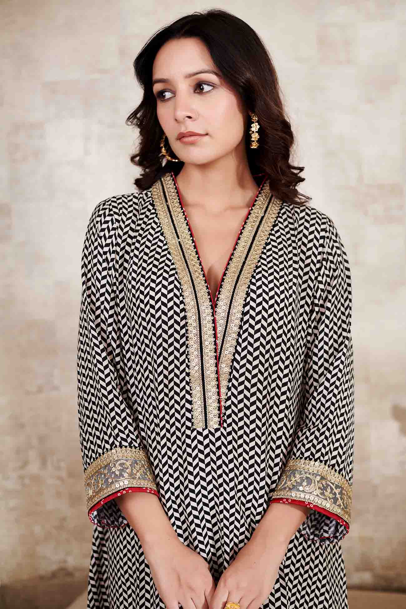Black Cotton Silk Print Chevron Vector V Neck Kurta Pant Set