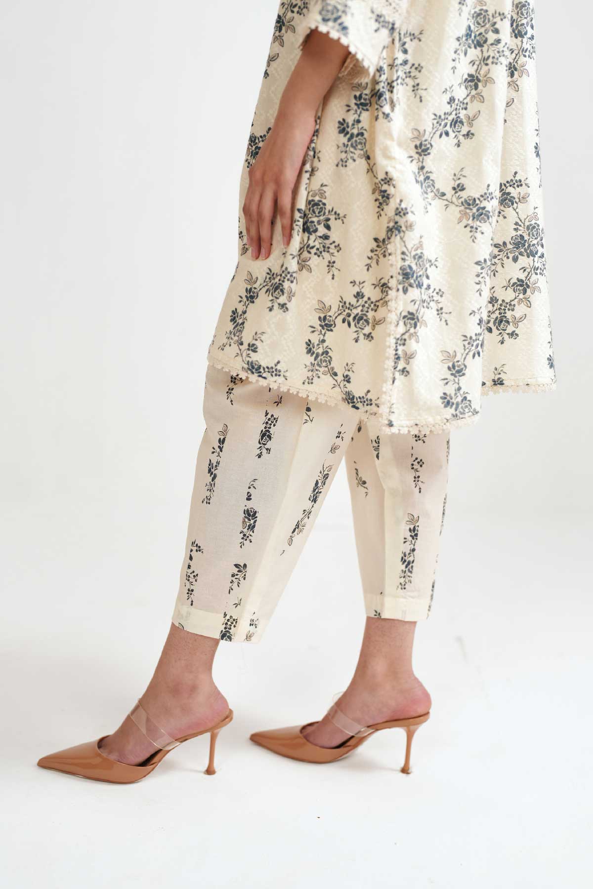 Grey Petal Elegance Set