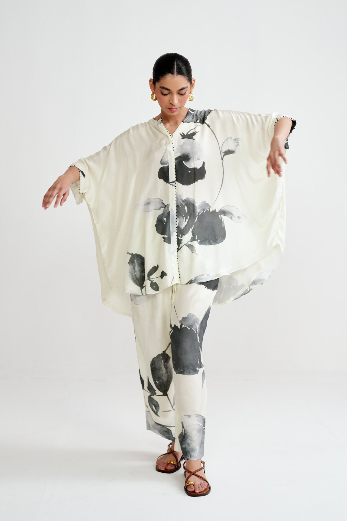 Monochrome Meadow Set