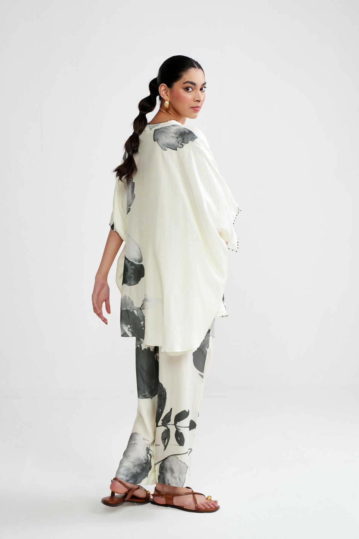 Monochrome Meadow Set