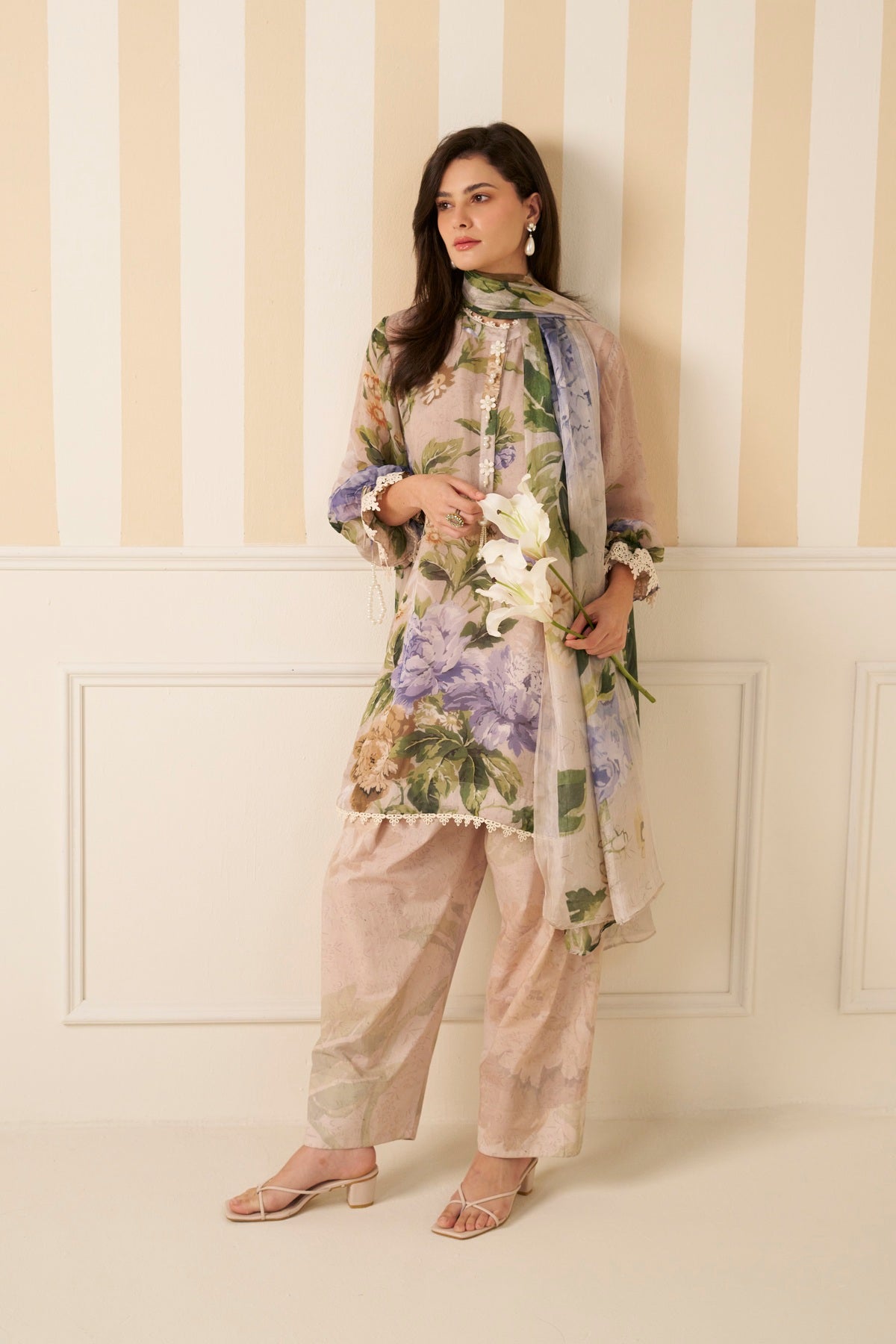 Belgravia Suit Set