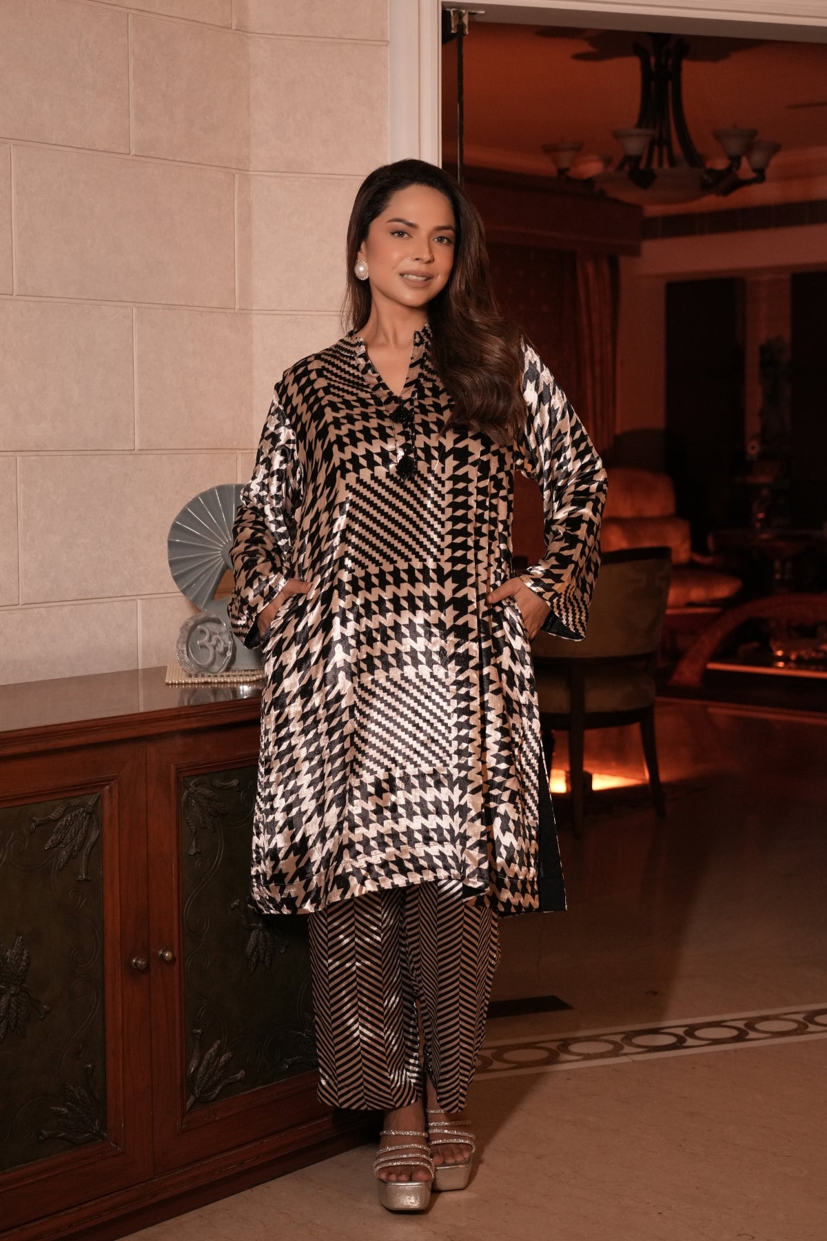 Velvet co-ord set with a stole