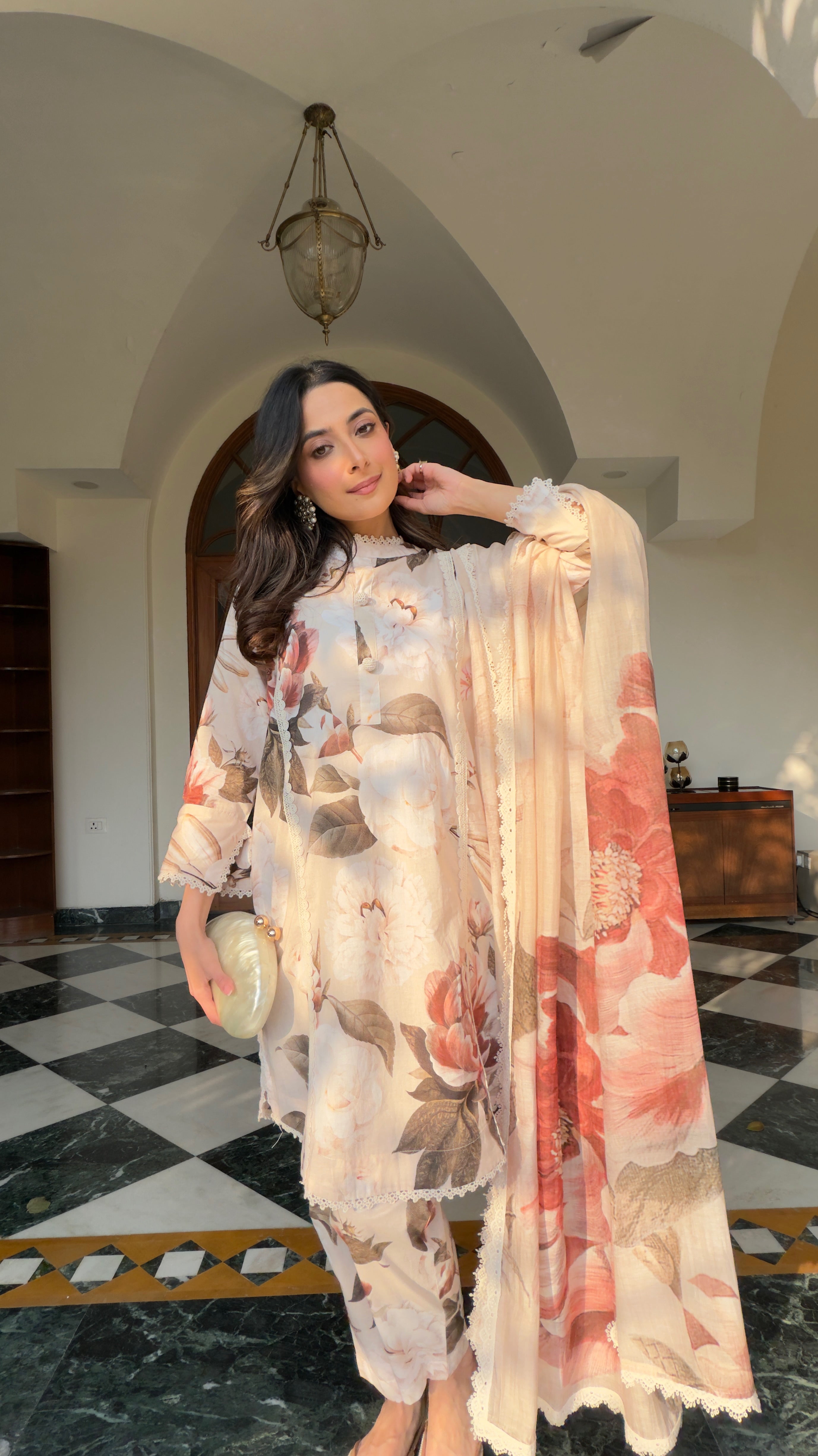 Ivory Rose Garden Set