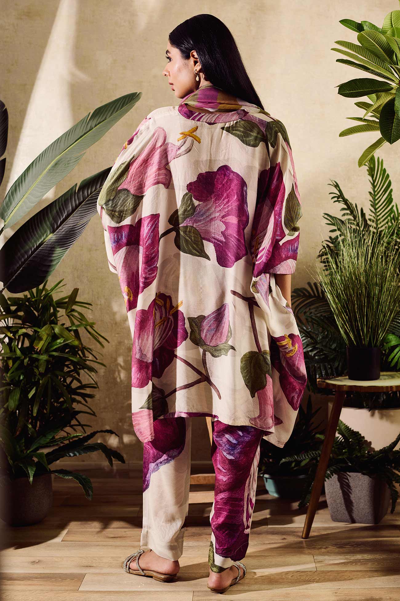 Off White Floral Kaftan Set With Scarf Chiffon Printed