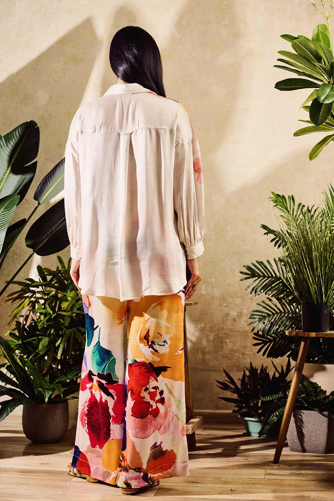 Off White Cupro Satin Print Floral Collared Neck Bloom Shirt With Pant